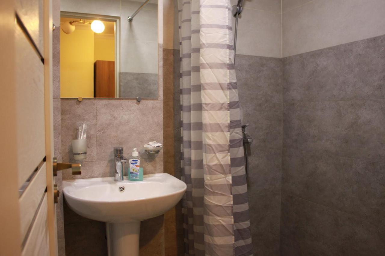 Hotel International Yerevan Bagian luar foto