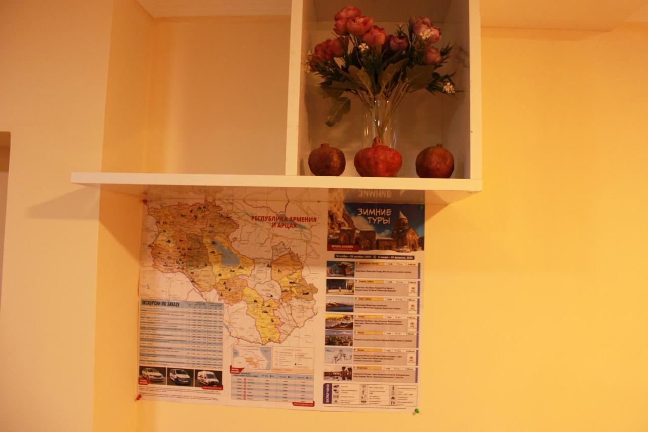 Hotel International Yerevan Bagian luar foto